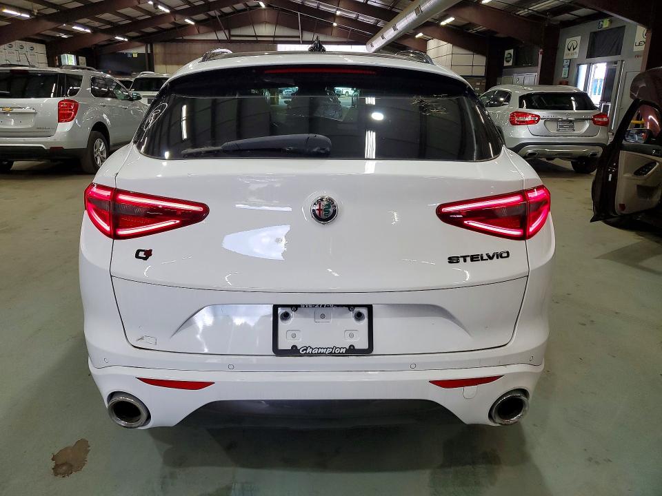 2021 Alfa romeo Stelvio VIN ZASPAKBN3M7D11393 COPART salvage auction — MINOR DENT/SCRATCHES, WV - CERTIFICATE OF TITLE (P), sold $9,100 on 2026-07-30 (photo 6)