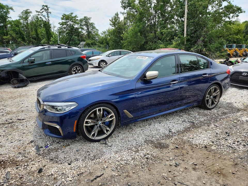 2018 BMW M5 VIN WBAJB9C59JB049338 — COPART salvage auction photo