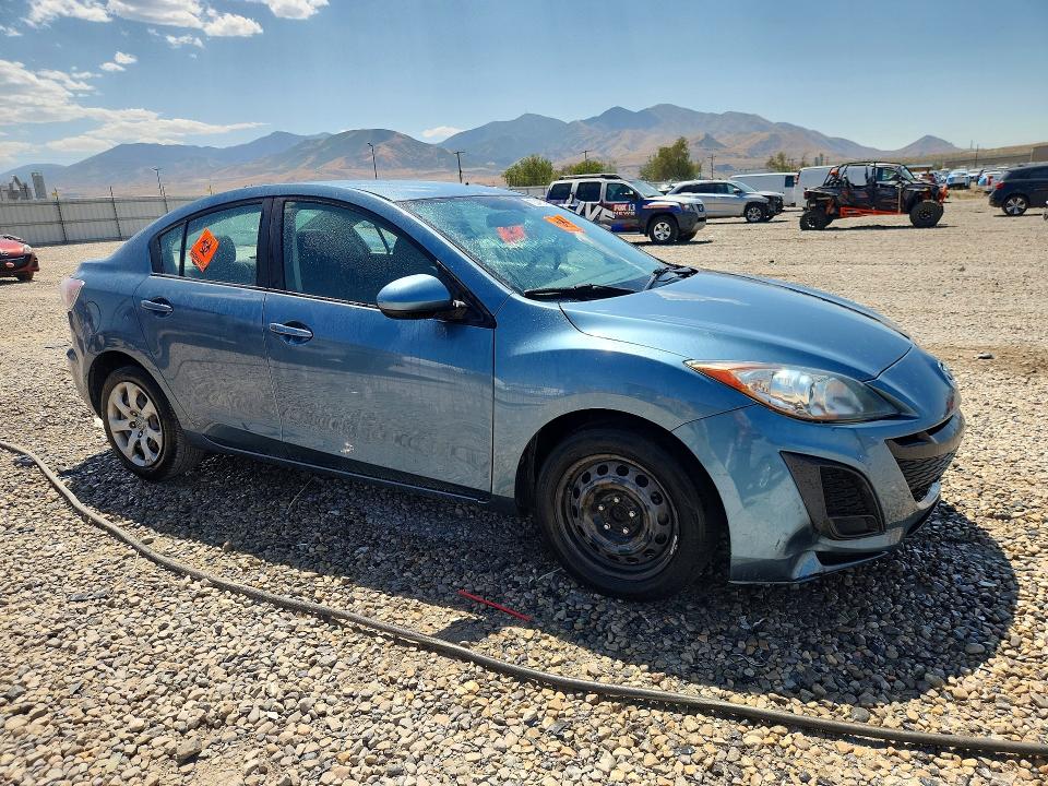2011 Mazda 3 VIN JM1BL1UF7B1370816 COPART salvage auction — SIDE, Ut - Salvage Certificate, sold $525 on 2026-08-21 (photo 4)