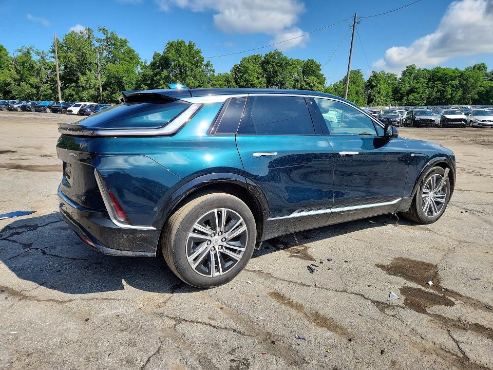 2024 Cadillac Lyriq VIN 1GYKPPRL5RZ139022 COPART salvage auction — FRONT END, Ny - Mv-907A Salvage Certificate, sold $16,700 on 2026-08-06 (photo 3)