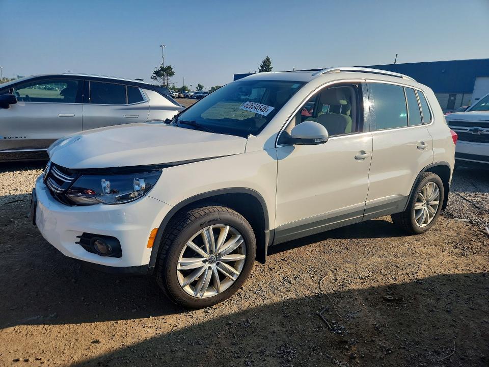 2013 Volkswagen Tiguan VIN WVGAV7AX4DW556403 COPART salvage auction — FRONT END, Il - Certificate Of Title, sold $550 on 2026-08-07 (photo 1)