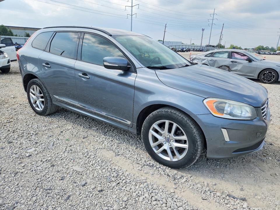2017 Volvo Xc60 VIN YV440MDJ6H2089971 COPART salvage auction — MINOR DENT/SCRATCHES, Oh - Certificate Of Title, sold $225 on 2026-08-07 (photo 4)