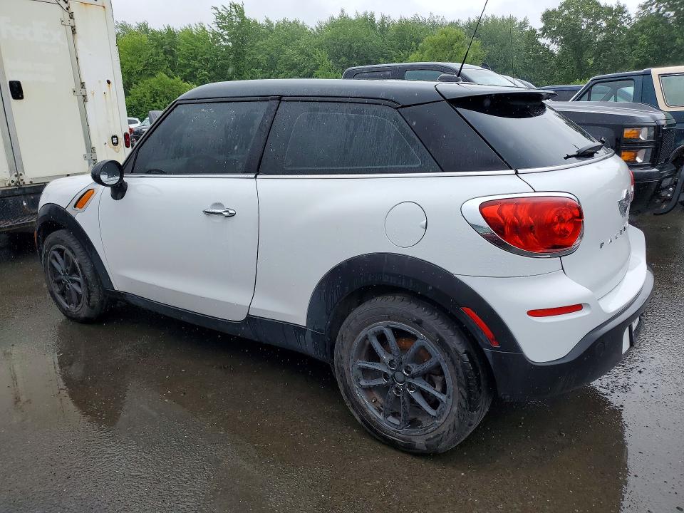 2015 Mini Cooper VIN WMWSS1C52FWN94917 COPART salvage auction — MINOR DENT/SCRATCHES, Fl - Certificate Of Title, sold $625 on 2026-09-04 (photo 2)
