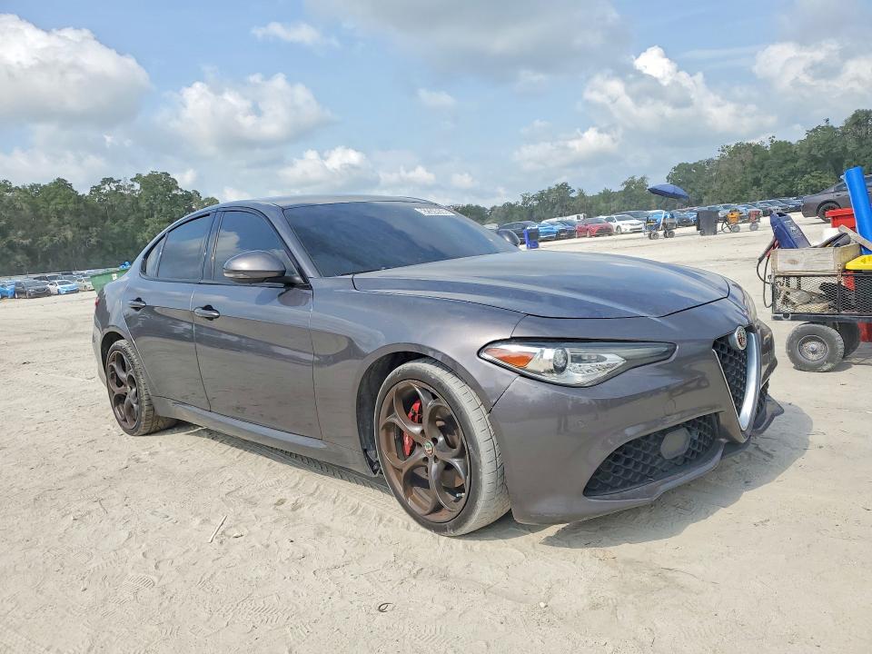 2019 Alfa romeo Giulia VIN ZARFANBN1K7604444 COPART salvage auction — FRONT END, Fl - Certificate Of Title, sold $5,600 on 2026-08-25 (photo 4)