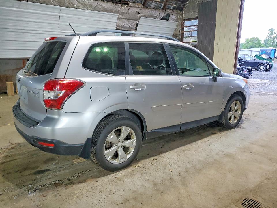2015 Subaru Forester VIN JF2SJADC2FH402713 COPART salvage auction — MINOR DENT/SCRATCHES, Ny - Certificate Of Title, sold $525 on 2026-07-20 (photo 3)