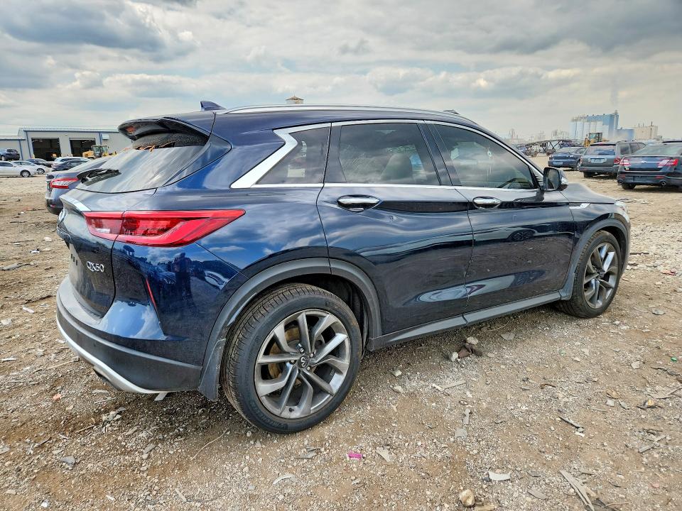 2021 Infiniti Qx50 VIN 3PCAJ5DBXMF123967 COPART salvage auction — VANDALISM, Az - Cert Of Title - Salvage, sold $4,900 on 2026-07-31 (photo 3)