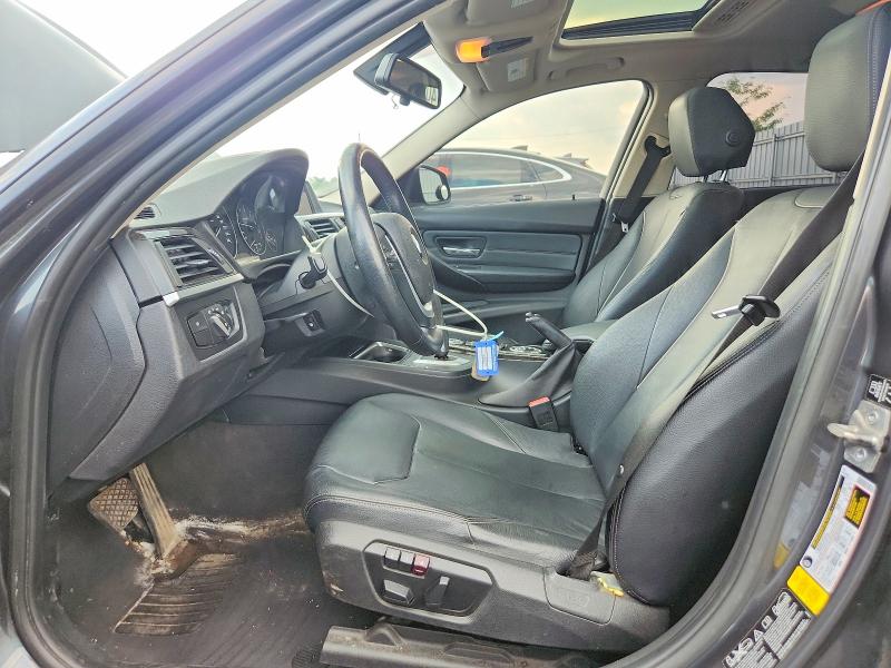 2013 BMW 3er VIN WBA3C3C51DF978746 COPART salvage auction — SIDE, On - Permit No Brand - Unfit, sold $625 on 2026-07-23 (photo 7)
