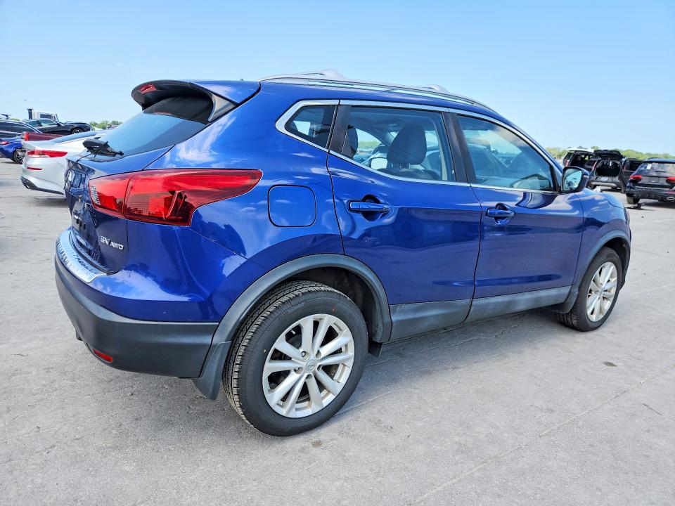2017 Nissan Rogue VIN JN1BJ1CR4HW111359 COPART salvage auction — MINOR DENT/SCRATCHES, Tn - Certificate Of Title, sold $600 on 2026-07-27 (photo 3)