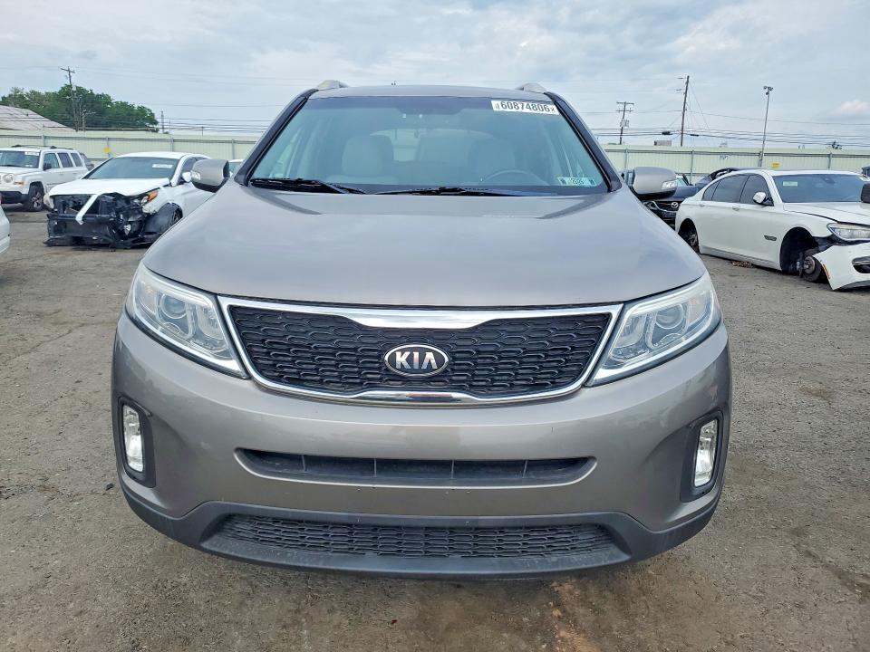 2015 Kia Sorento VIN 5XYKTDA75FG599080 COPART salvage auction — MINOR DENT/SCRATCHES, Pa - Cert Of Title, sold $2,100 on 2026-07-24 (photo 5)