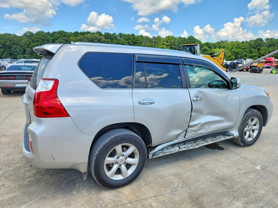 2010 Lexus Gx 460 VIN JTJBM7FX7A5013937 COPART salvage auction — SIDE, MS - CERT OF TITLE-SALVAGED (P), sold $8,000 on 2026-07-17 (photo 3)