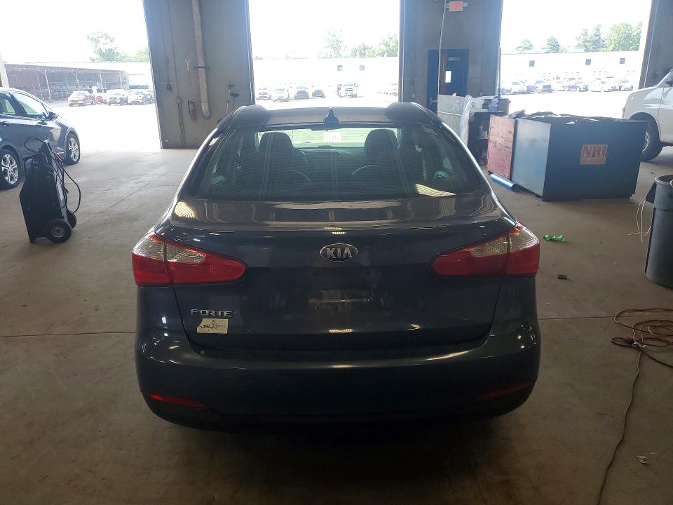 2014 Kia Forte VIN KNAFX4A61E5239662 COPART salvage auction — MECHANICAL, IL - CERTIFICATE OF TITLE, sold $675 on 2026-07-16 (photo 6)