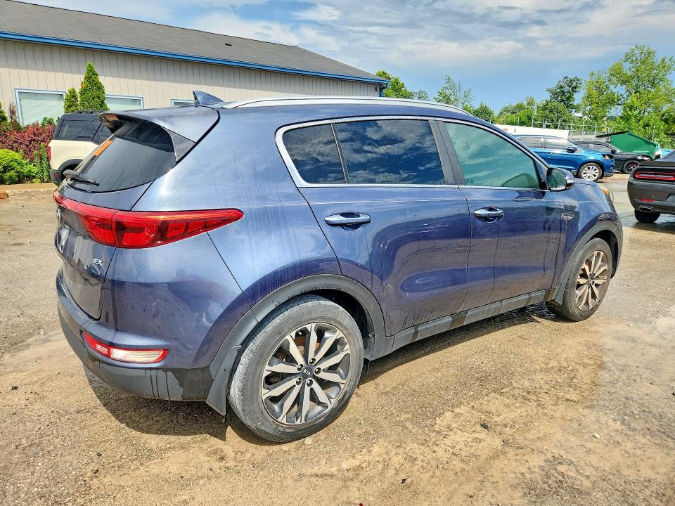 2018 Kia Sportage VIN KNDPN3AC2J7352631 COPART salvage auction — Burn Interior, KY - BILL OF SALE/PART ONLY/NO TITL, sold $550 on 2026-07-23 (photo 3)