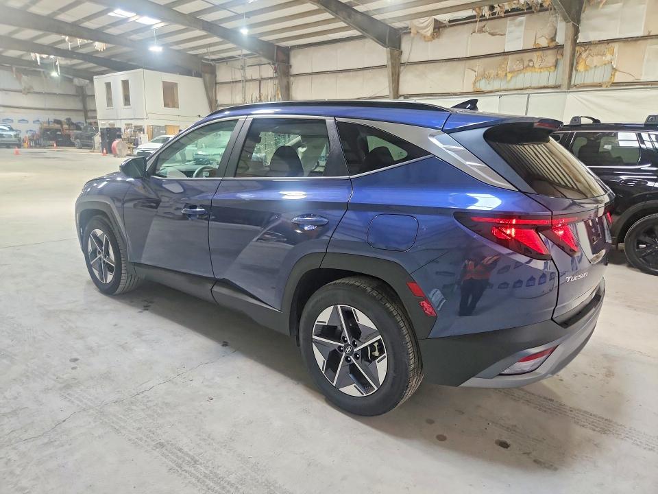 2026 Hyundai Tucson VIN 5NMJB3DE3TH632744 COPART salvage auction — MINOR DENT/SCRATCHES, FL - CERT OF TITLE SLVG REBUILDABLE, sold $150 on 2026-08-03 (photo 2)