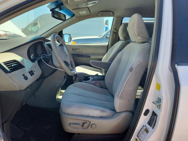 2011 Toyota Sienna VIN 5TDKK3DC7BS085346 COPART salvage auction — REAR END, CA - SALVAGE CERTIFICATE, sold $400 on 2026-07-21 (photo 7)