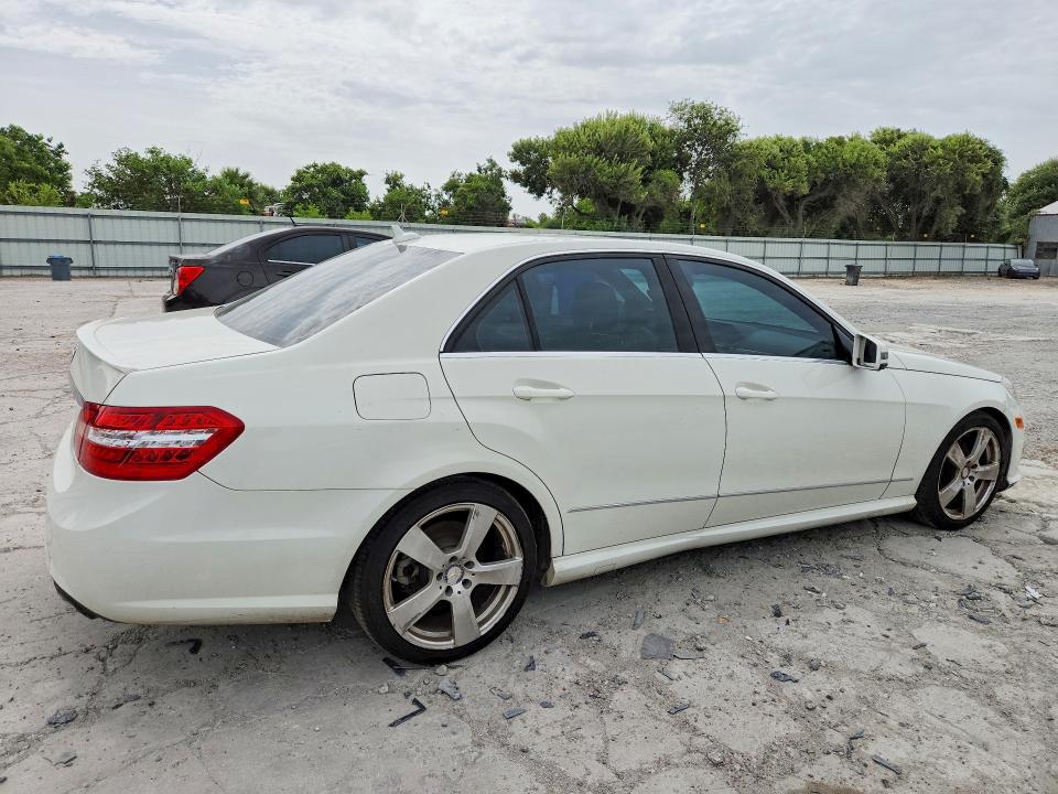 2011 Mercedes-benz E-klasse VIN WDDHF5GB2BA464724 COPART salvage auction — REAR END, TX - CERTIFICATE OF TITLE, sold $525 on 2026-07-28 (photo 3)