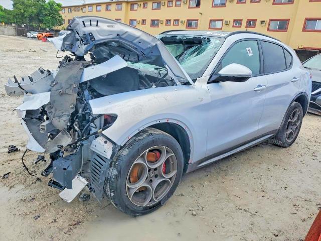 2022 Alfa romeo Stelvio VIN ZASPAKBN0N7D46121 COPART salvage auction — FRONT END, FL - CERTIFICATE OF DESTRUCTION, sold $15 on 2026-07-24 (photo 1)