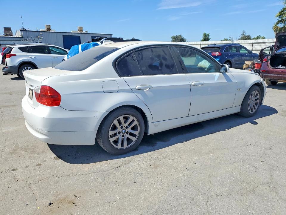 2007 BMW 3 series VIN WBAVC53557FZ76457 COPART salvage auction — FRONT END, CA - SALVAGE CERTIFICATE, sold $225 on 2026-07-31 (photo 3)