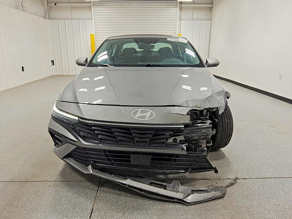 2025 Hyundai Elantra VIN KMHLS4DG8SU890521 COPART salvage auction — FRONT END, Az - Certificate Of Title, sold $225 on 2026-07-28 (photo 5)