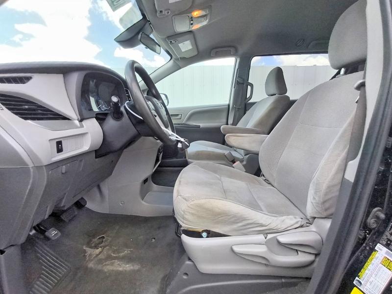 2020 Toyota Sienna VIN 5TDZZ3DC5LS086426 COPART salvage auction — MINOR DENT/SCRATCHES, Fl - Certificate Of Title, sold $4,700 on 2026-07-23 (photo 7)
