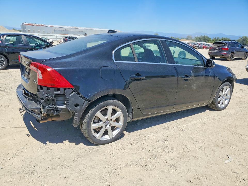 2016 Volvo S60 VIN YV126MFK0G1391057 COPART salvage auction — STRIPPED, Ca - Salvage Certificate, sold $475 on 2026-08-14 (photo 3)