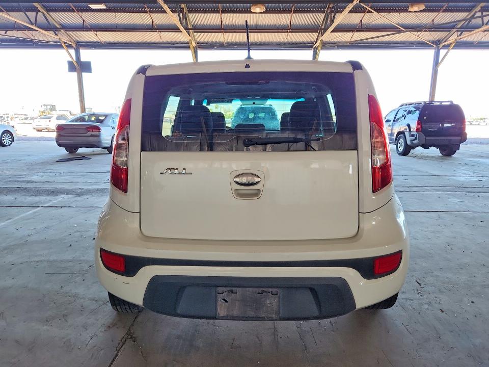 2013 Kia Soul VIN KNDJT2A56D7755359 COPART salvage auction — MINOR DENT/SCRATCHES, Nm - Certificate Of Title (P), sold $250 on 2026-07-27 (photo 6)