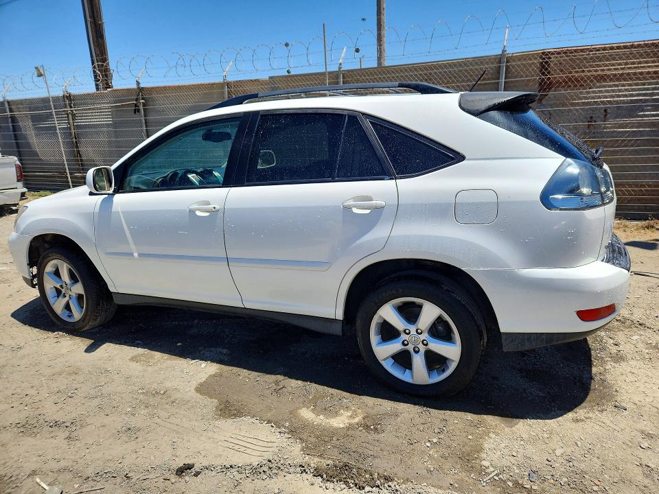 2004 Lexus Rx 330 VIN JTJGA31U540043119 COPART salvage auction — MINOR DENT/SCRATCHES, CA - DIS/DLR/EXP ONLY CLEAN TITLE, sold $1,450 on 2026-07-13 (photo 2)