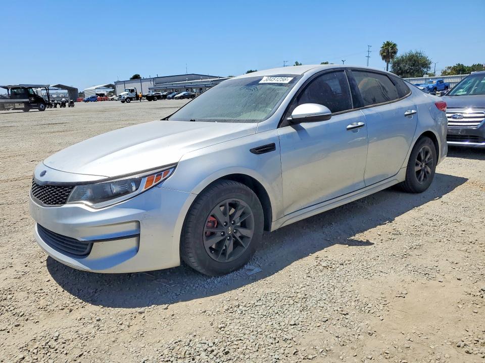 2017 Kia Optima VIN 5XXGT4L39HG148807 COPART salvage auction — MINOR DENT/SCRATCHES, Ca - Dis/Dlr/Exp Only Clean Title, sold $1,400 on 2026-07-21 (photo 1)