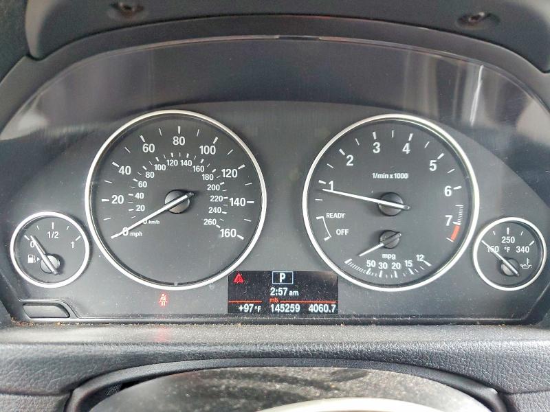 2013 BMW 3er VIN WBA3A5C57DJ461952 COPART salvage auction — FRONT END, Fl - Cert Of Title Slvg Rebuildable, sold $825 on 2026-08-04 (photo 9)