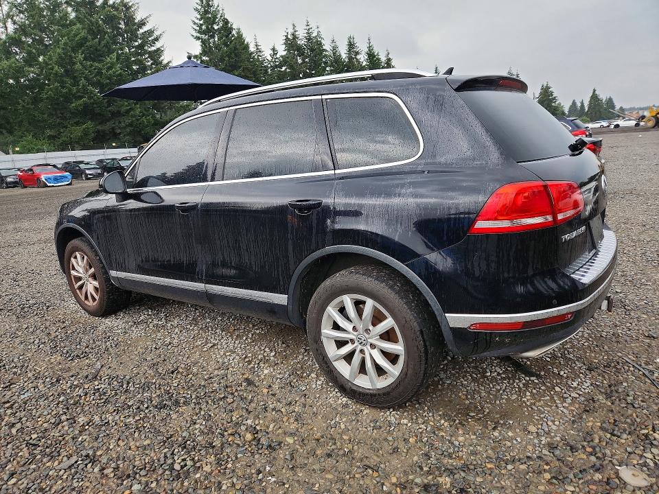 2015 Volkswagen Touareg VIN WVGEP9BP8FD005699 COPART salvage auction — MINOR DENT/SCRATCHES, Wa - Vehicle Cert Of Ownership-Titl, sold $2,350 on 2026-07-28 (photo 2)