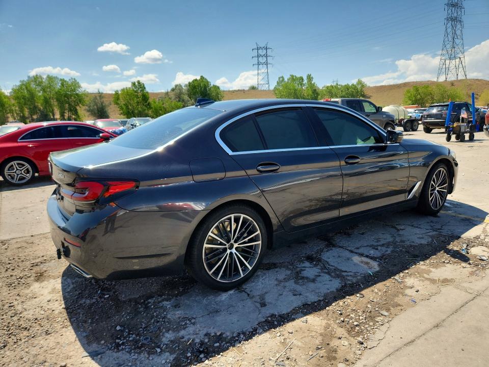2022 BMW 5er VIN WBA73BJ03NWX52812 COPART salvage auction — SIDE, Co - Salvage Title, sold $12,600 on 2026-08-24 (photo 3)