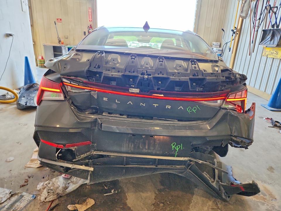 2025 Hyundai Elantra VIN KMHLS4DG3SU004377 COPART salvage auction — REAR END, LA - CERTIFICATE OF TITLE, sold $6,700 on 2026-07-08 (photo 6)