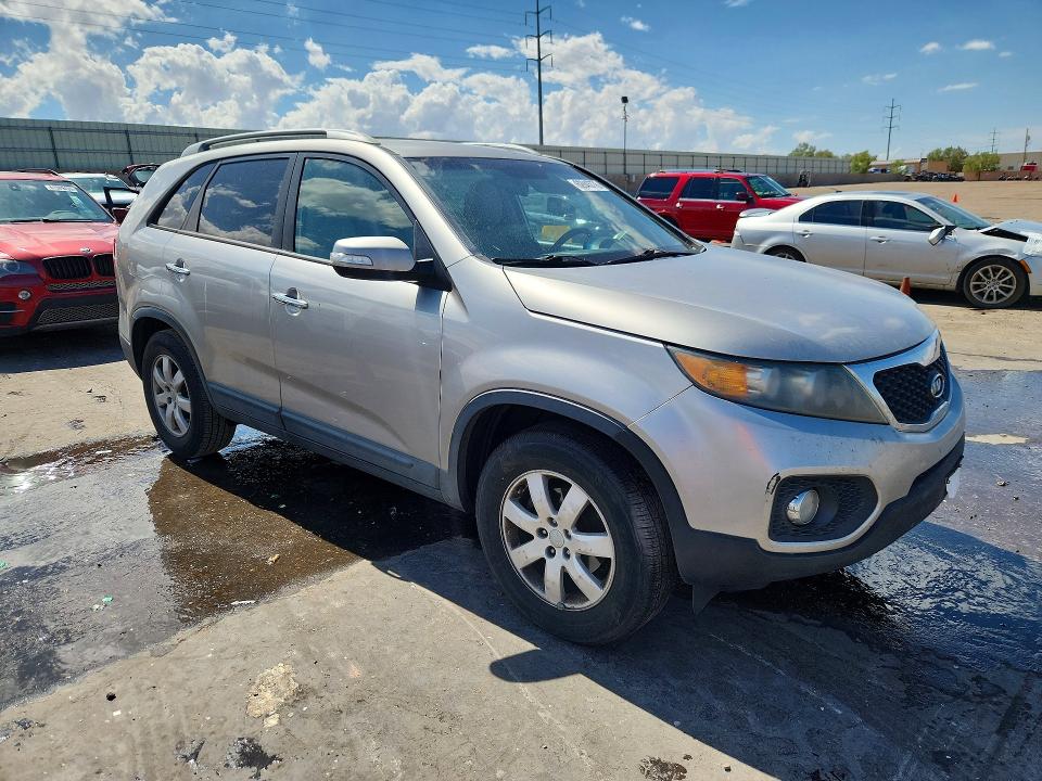 2013 Kia Sorento VIN 5XYKT3A68DG418293 COPART salvage auction — MECHANICAL, Nm - Certificate Of Title, sold $275 on 2026-07-30 (photo 4)