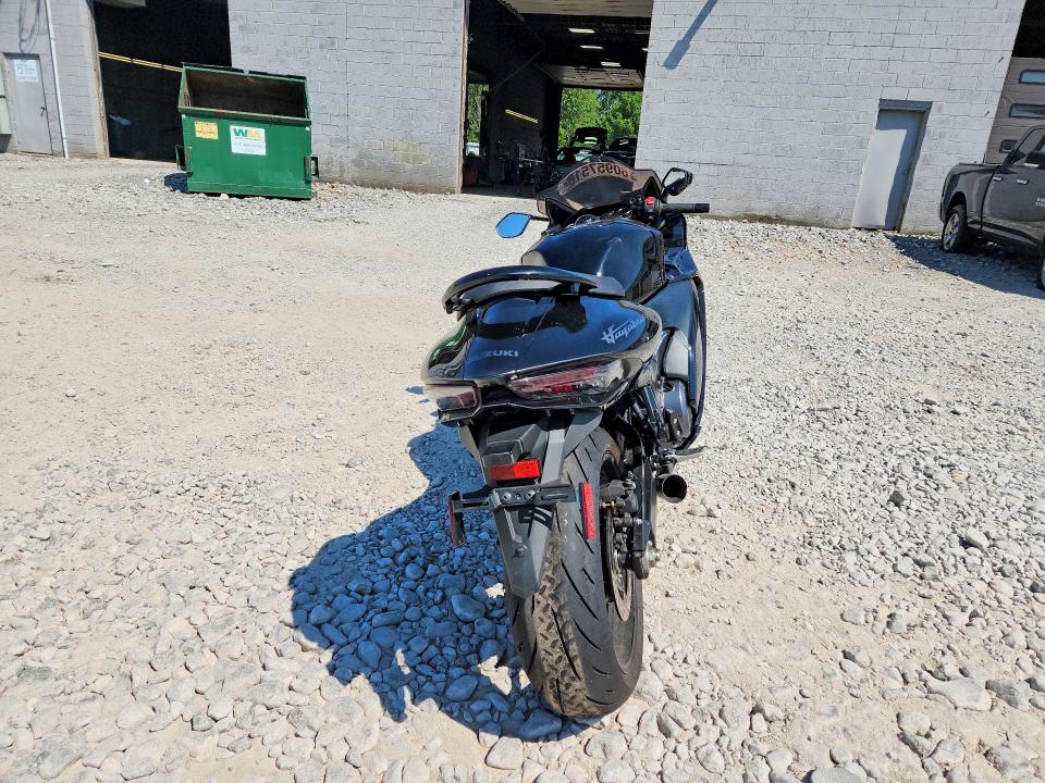 2025 Suzuki Gsx1300 VIN JS1EJ11B1S7100850 COPART salvage auction — NORMAL WEAR, Ny - Mv-907A Salvage Certificate, sold $5,100 on 2026-07-27 (photo 4)