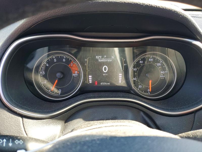 2019 Jeep Cherokee VIN 1C4PJMLX3KD282044 COPART salvage auction — HAIL, CO - CERTIFICATE OF TITLE, sold $10,000 on 2026-07-22 (photo 9)