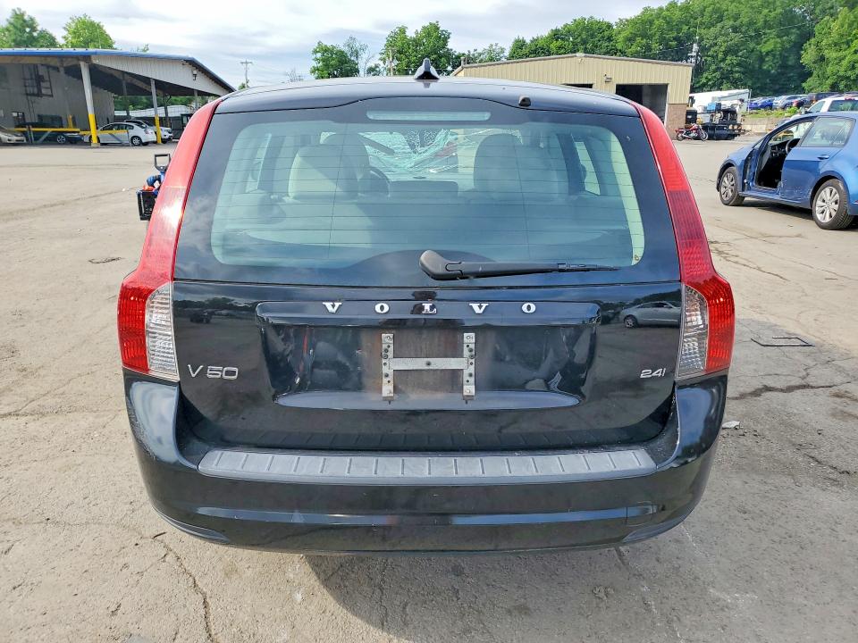 2010 Volvo V50 VIN YV1382MW2A2532317 COPART salvage auction — ROOF, Ny - Mv-907A Salvage Certificate, sold $475 on 2026-08-04 (photo 6)