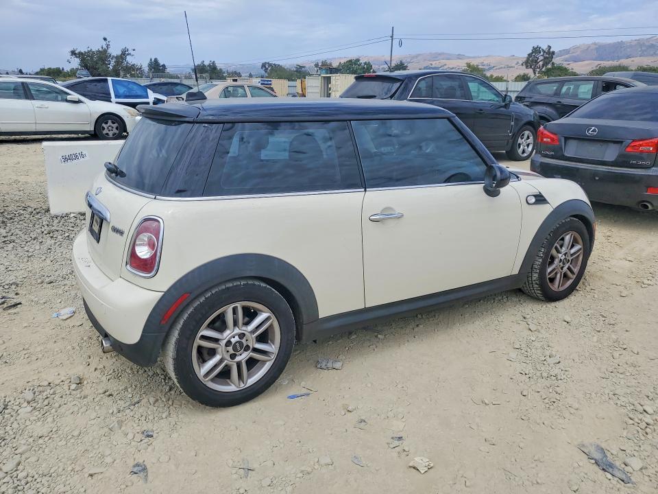 2012 Mini Cooper VIN WMWSU3C55CT539882 COPART salvage auction — VANDALISM, Ca - Salvage Certificate, sold $60 on 2026-07-28 (photo 3)