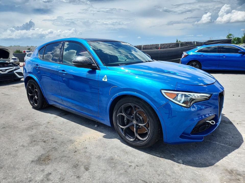 2018 Alfa romeo VIN ZASFAKEV0J7C17149 COPART salvage auction — FRONT END, Fl - Cert Of Title Slvg Rebuildable, sold $16,300 on 2026-08-20 (photo 4)
