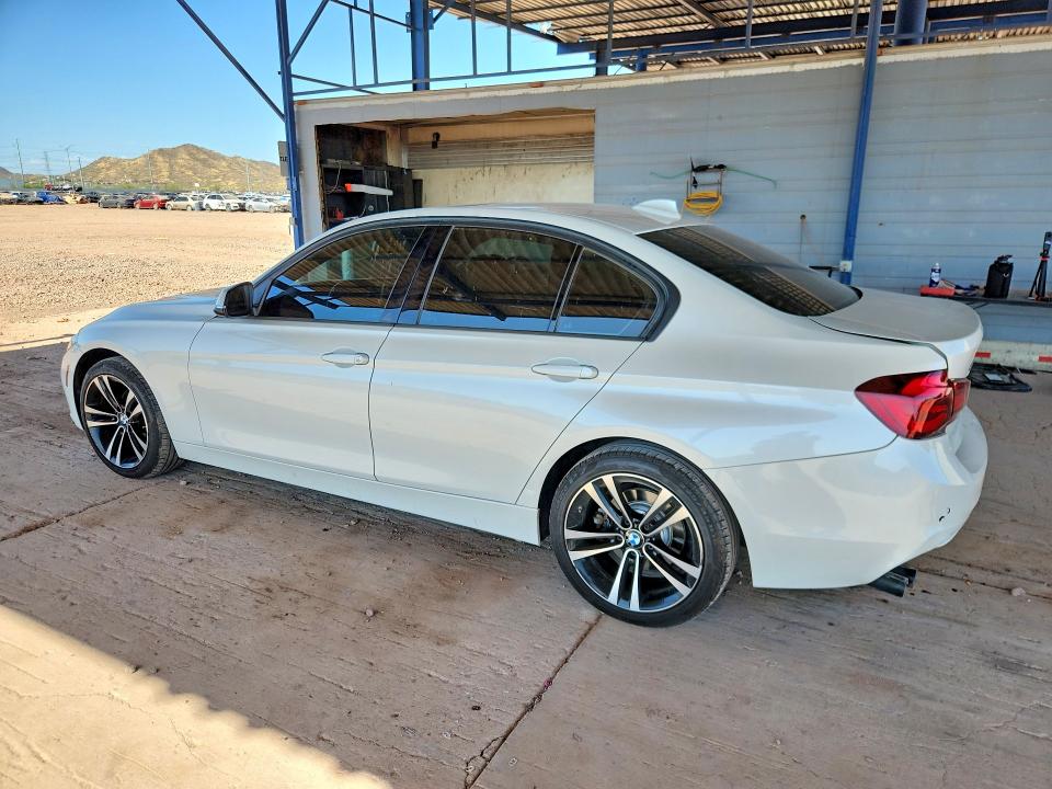2018 BMW 3er VIN WBA8D9G5XJNU66694 COPART salvage auction — REAR END, Salvage Title, sold $2,550 on 2026-07-28 (photo 2)