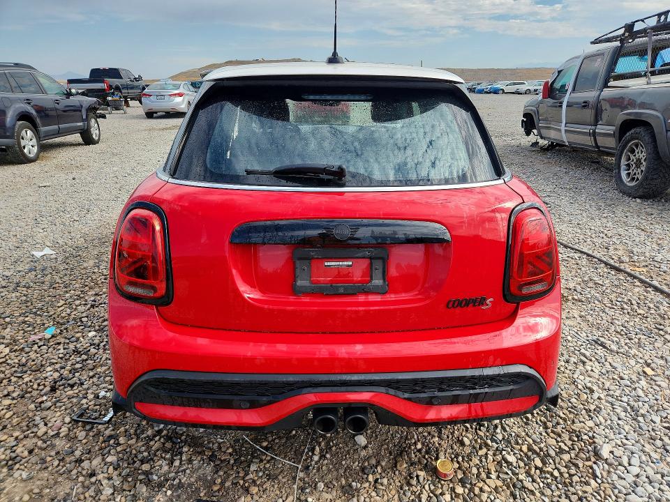 2023 Mini Cooper VIN WMW53DK04P2T62023 COPART salvage auction — SIDE, UT - SALVAGE CERTIFICATE, sold $8,600 on 2026-08-21 (photo 6)