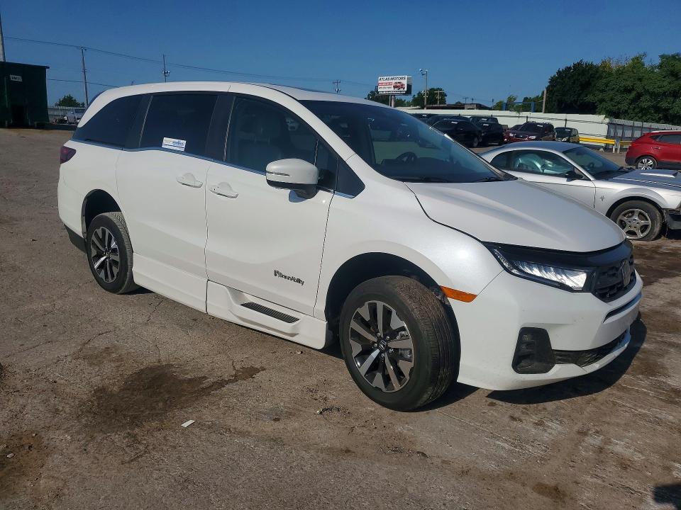 2025 Honda Odyssey VIN 5FNRL6H64SB020136 COPART salvage auction — SIDE, Ok - Certificate Of Title, sold $32,500 on 2026-07-28 (photo 4)