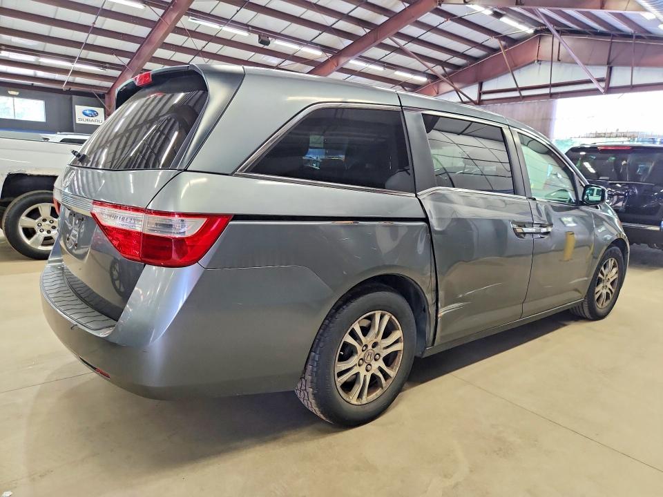 2012 Honda Odyssey VIN 5FNRL5H6XCB050690 COPART salvage auction — SIDE, MA - CERTIFICATE OF TITLE (P), sold $2,000 on 2026-07-22 (photo 3)