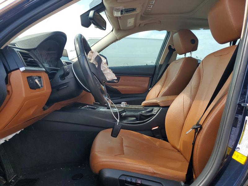 2012 BMW 3er VIN WBA3A5C52CF346323 COPART salvage auction — FRONT END, Tx - Salvage Vehicle Title, sold $700 on 2026-08-14 (photo 7)