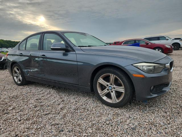 2013 BMW 3er VIN WBA3B1C56DF462101 COPART salvage auction — SIDE, Nc - Salvage Certificate Of Title, sold $1,100 on 2026-08-04 (photo 4)