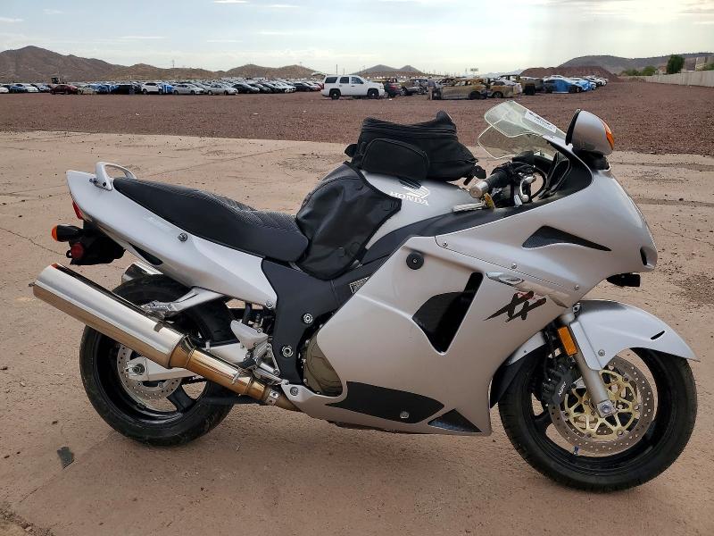 2002 Honda Cbr1100 VIN JH2SC35172M500209 COPART salvage auction — MINOR DENT/SCRATCHES, AZ - CERTIFICATE OF TITLE, sold $300 on 2026-07-30 (photo 1)