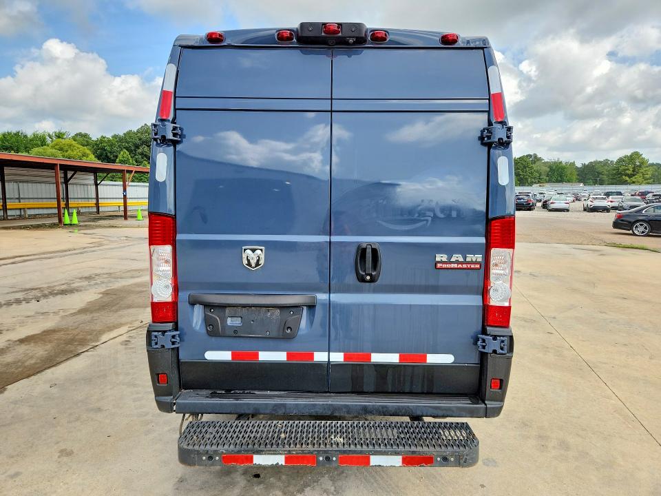 2020 Ram Promaster city VIN 3C6URVJG5LE143769 COPART salvage auction — SIDE, Salvage Title, sold $7,700 on 2026-08-14 (photo 9)