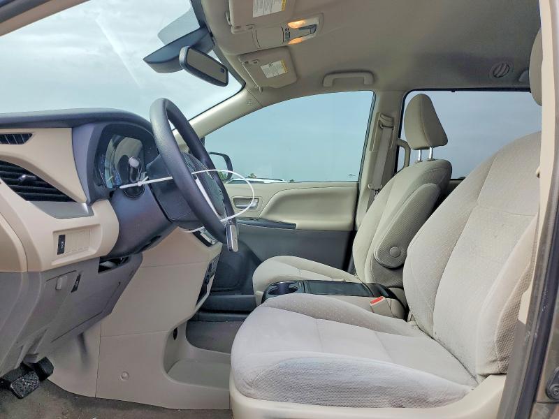 2019 Toyota Sienna VIN 5TDKZ3DC6KS981830 COPART salvage auction — REAR END, Tx - Salvage Vehicle Title, sold $4,600 on 2026-07-28 (photo 7)