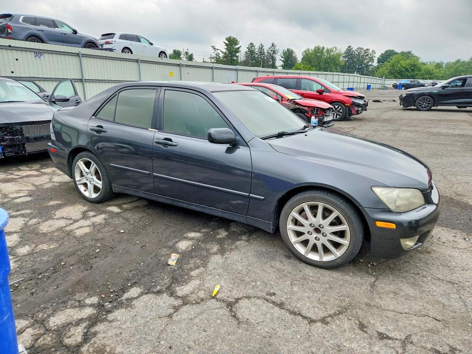 2005 Lexus Is VIN JTHBD192950094909 COPART salvage auction — INTERIOR BURN, Pa - Certificate Of Salvage, sold $1,200 on 2026-07-31 (photo 4)