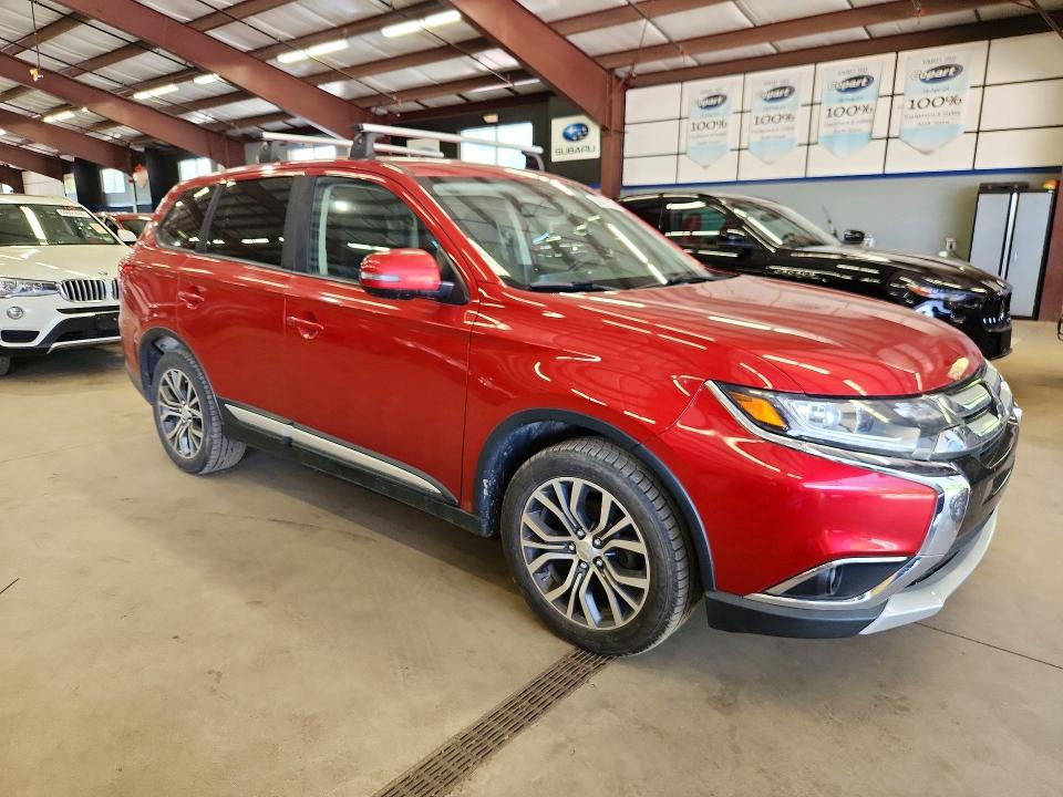 2016 Mitsubishi Outlander VIN JA4AZ3A30GZ064219 COPART salvage auction — MINOR DENT/SCRATCHES, Vt - Certificate Of Title (P), sold $3,900 on 2026-09-03 (photo 4)