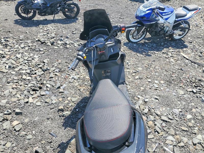 2025 Genuine scooter co. Scooter VIN H0DTAEFW2SX112701 COPART salvage auction — SIDE, NY - MV-907A SALVAGE CERTIFICATE, sold $60 on 2026-07-23 (photo 6)