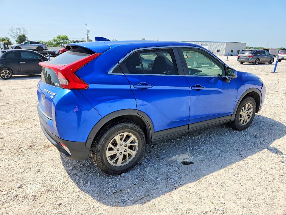 2018 Mitsubishi ECLIPSE VIN JA4AT3AA3JZ063931 COPART salvage auction — MINOR DENT/SCRATCHES, TX - CERTIFICATE OF TITLE, sold $100 on 2026-07-23 (photo 3)